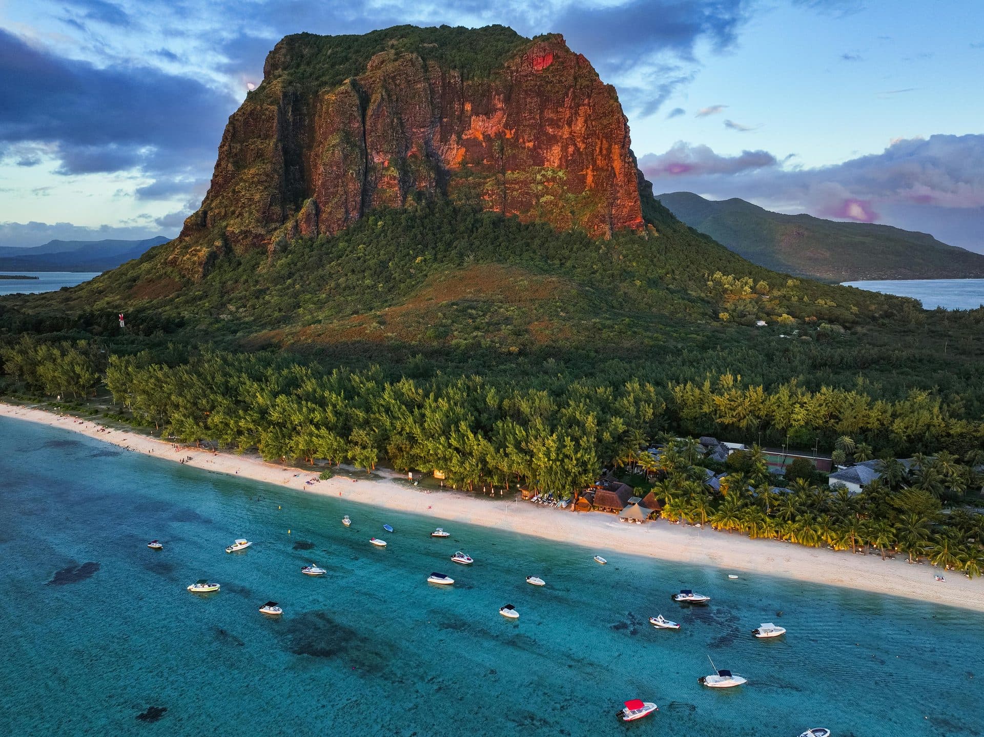 Mauritius – August