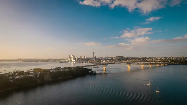 New Zealand (Auckland)
